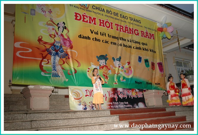 Bình Dương: Đêm hội trăng rằm dành cho các em có hoàn cảnh khó khăn