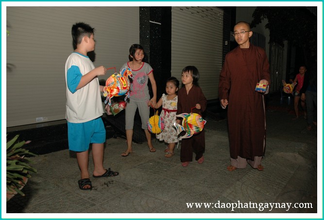 TP. HCM: Đêm hội trăng rằm yêu thương
