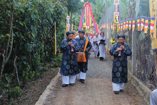 Hình Ảnh Cung Thỉnh Linh Mô Ni Trưởng Hải Triều Âm Tham Phật Yết Tổ