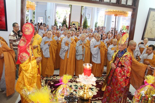 Hình Ảnh Cung Thỉnh Linh Mô Ni Trưởng Hải Triều Âm Tham Phật Yết Tổ