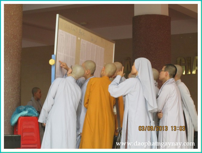 TP. HCM: Tăng Ni sinh hệ Trung Cao Phật học thi học kỳ I-II