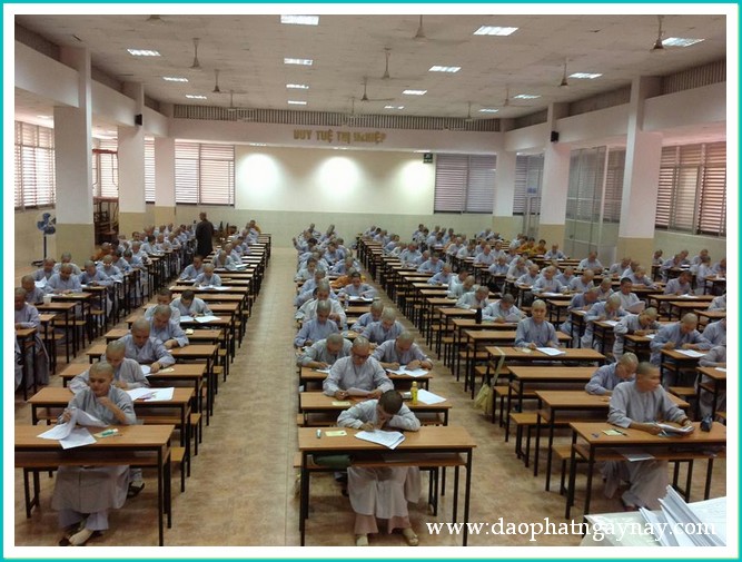 TP. HCM: Tăng Ni sinh hệ Trung Cao Phật học thi học kỳ I-II