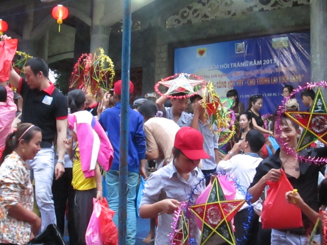 Bình Phước: Trung Thu tại chùa Đức Hạnh