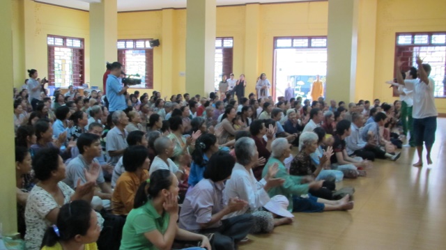TP.HCM: Ban Văn Hóa PG và Sen Hồng Media tặng quà cho bệnh nhân Ung Bướu