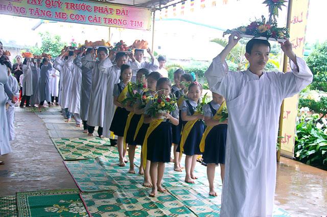 ĐăkLăc - Tịnh xá ngọc chánh lễ dâng pháp y