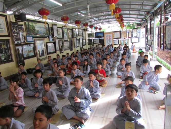 TP.HCM: Triển lãm tranh thư pháp và lễ hội ẩm thực chay tại chùa Thiên Chánh