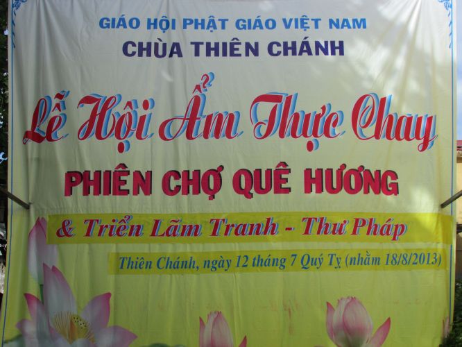 TP.HCM: Triển lãm tranh thư pháp và lễ hội ẩm thực chay tại chùa Thiên Chánh