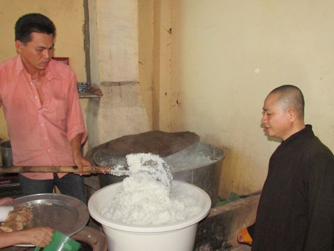 TP.HCM: Triển lãm tranh thư pháp và lễ hội ẩm thực chay tại chùa Thiên Chánh