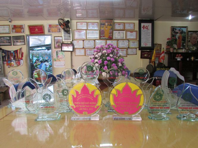 TP.HCM: Triển lãm tranh thư pháp và lễ hội ẩm thực chay tại chùa Thiên Chánh