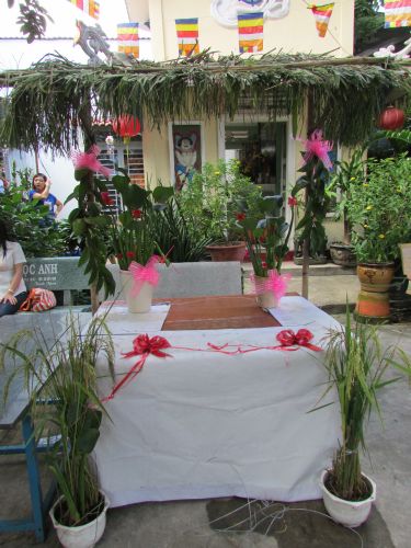 TP.HCM: Triển lãm tranh thư pháp và lễ hội ẩm thực chay tại chùa Thiên Chánh