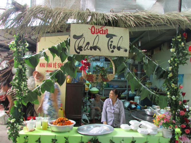TP.HCM: Triển lãm tranh thư pháp và lễ hội ẩm thực chay tại chùa Thiên Chánh