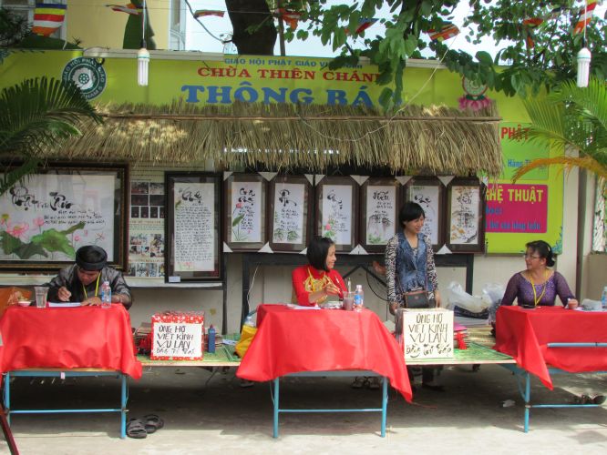 TP.HCM: Triển lãm tranh thư pháp và lễ hội ẩm thực chay tại chùa Thiên Chánh
