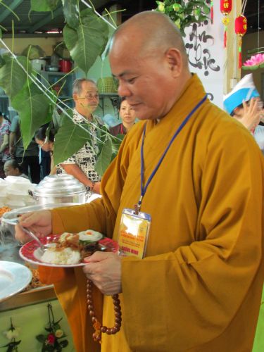 TP.HCM: Triển lãm tranh thư pháp và lễ hội ẩm thực chay tại chùa Thiên Chánh