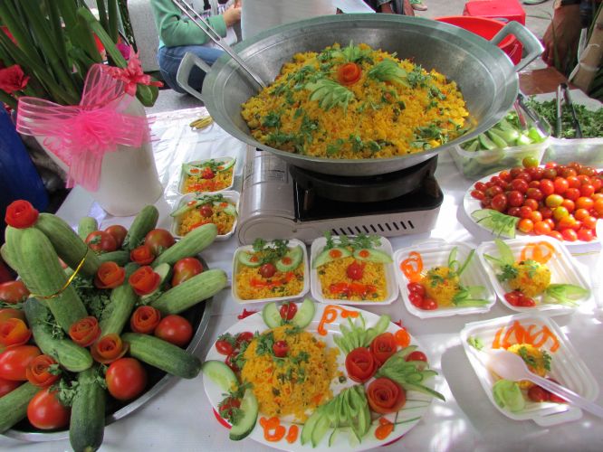 TP.HCM: Triển lãm tranh thư pháp và lễ hội ẩm thực chay tại chùa Thiên Chánh