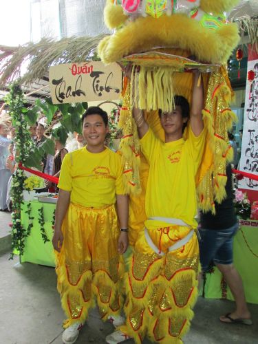 TP.HCM: Triển lãm tranh thư pháp và lễ hội ẩm thực chay tại chùa Thiên Chánh