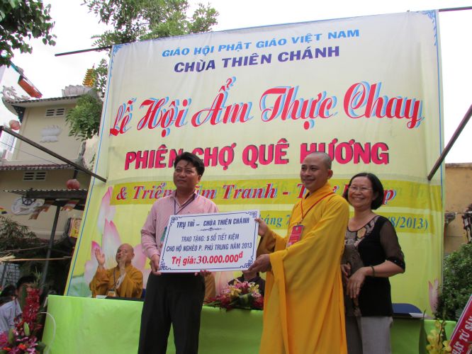 TP.HCM: Triển lãm tranh thư pháp và lễ hội ẩm thực chay tại chùa Thiên Chánh