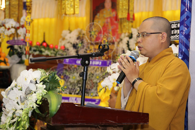 Ngày thứ nhất: Các phái đoàn viếng tang cố HT. Thích Nhật Quang