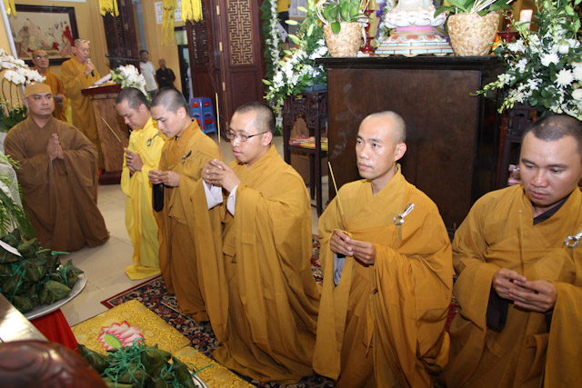 Ngày thứ nhất: Các phái đoàn viếng tang cố HT. Thích Nhật Quang