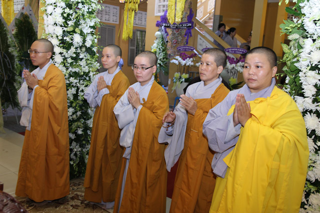 Ngày thứ nhất: Các phái đoàn viếng tang cố HT. Thích Nhật Quang