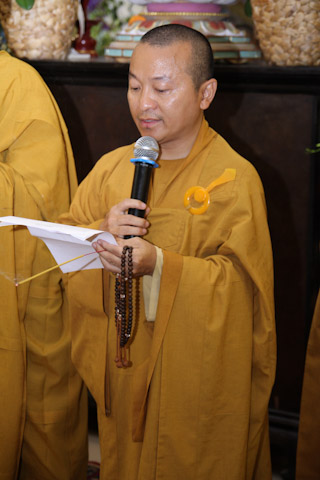 Ngày thứ nhất: Các phái đoàn viếng tang cố HT. Thích Nhật Quang