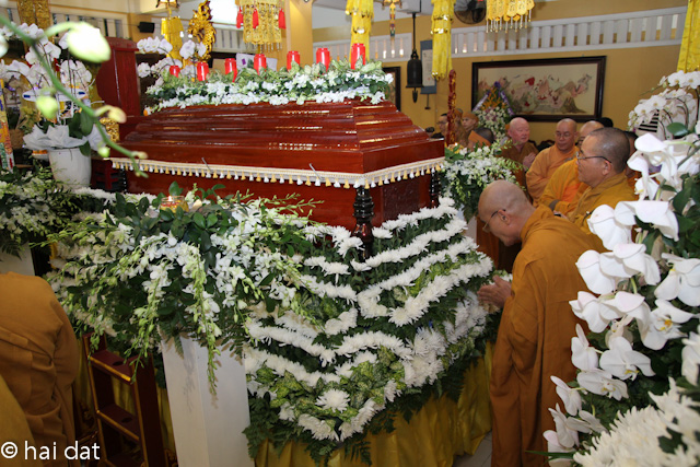 Ngày thứ 3: Các phái đoàn viếng tang cố HT. Thích Nhật Quang