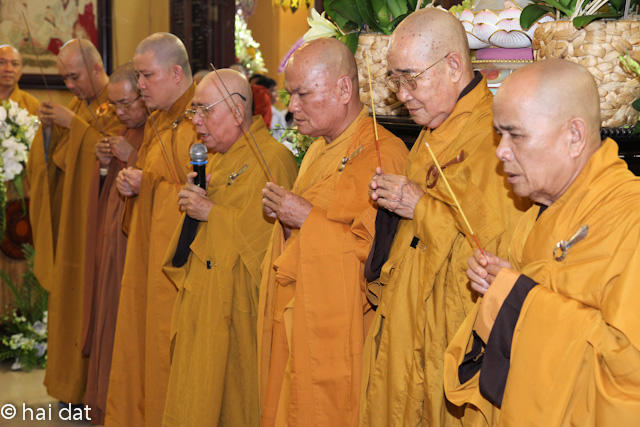 Ngày thứ 3: Các phái đoàn viếng tang cố HT. Thích Nhật Quang