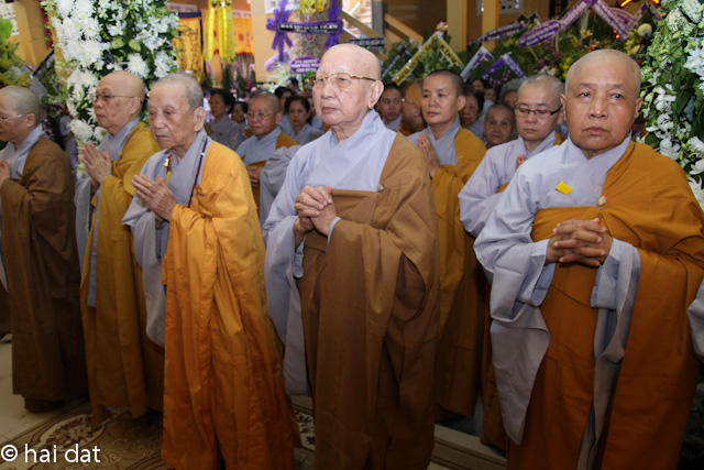 Ngày thứ 3: Các phái đoàn viếng tang cố HT. Thích Nhật Quang
