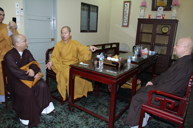Ngày thứ 3: Các phái đoàn viếng tang cố HT. Thích Nhật Quang