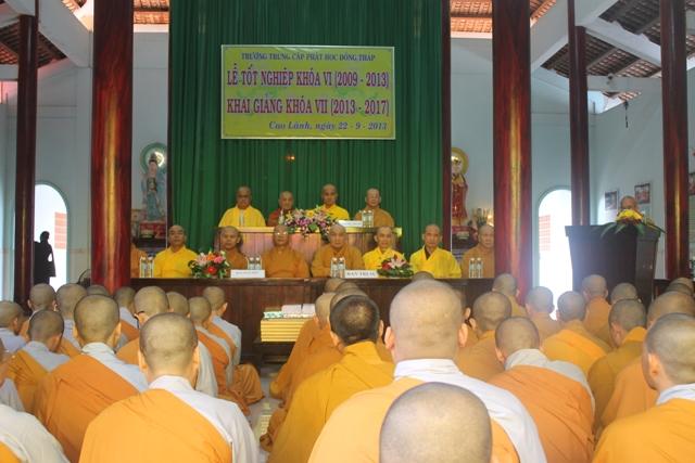 Đồng Tháp: Tốt Nghiệp Trung Cấp Phật Học Khóa VI – Khai Giảng Kháo VII