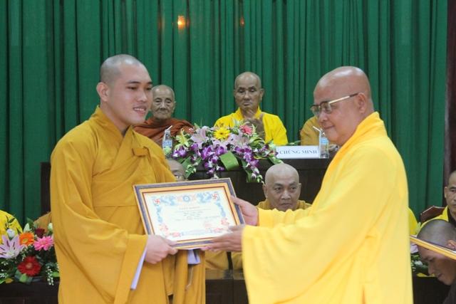 Đồng Tháp: Tốt Nghiệp Trung Cấp Phật Học Khóa VI – Khai Giảng Kháo VII