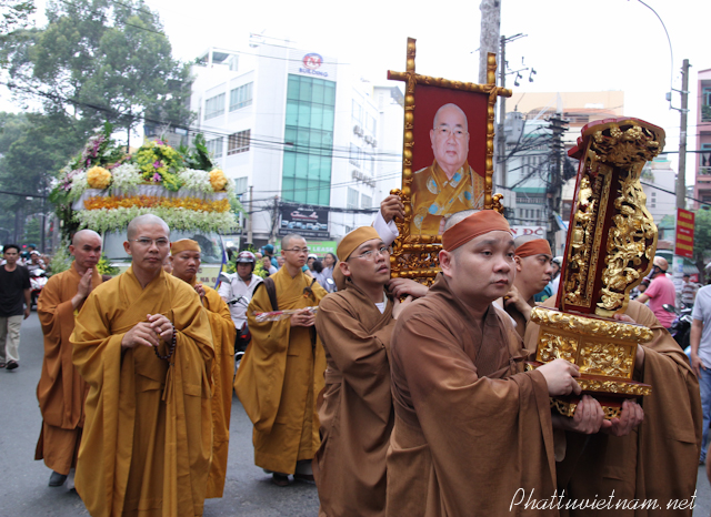 Chùm ảnh: Lễ Di Quan cố HT. Thích Nhật Quang tại TĐ Ấn Quang