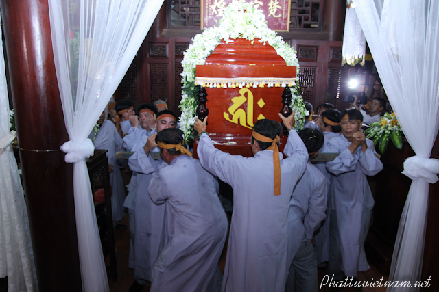 Chùm ảnh: Lễ Di Quan cố HT. Thích Nhật Quang tại TĐ Ấn Quang