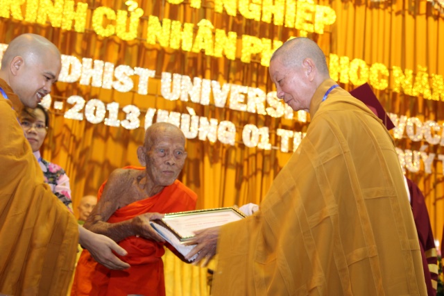 HVPGVN tại TP. HCM tổ chức lễ tốt nghiệp Cử nhân Phật học khóa VIII