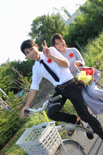 Long An: Bông hồng vào làng trong mùa Vu lan tại chùa Khánh Ninh