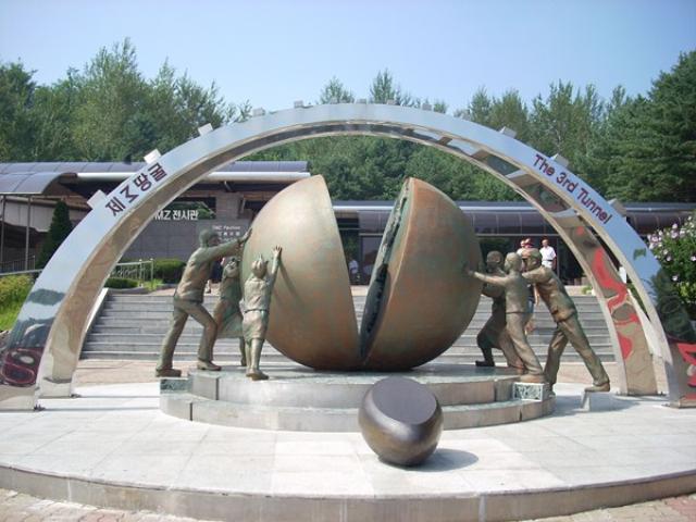 Hàn Quốc : Chuông hoà bình ở khu vực phi quân sự DMZ