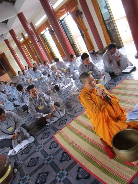 Khóa tu Bát Quan Trai tại tịnh xá Ngọc Sơn
