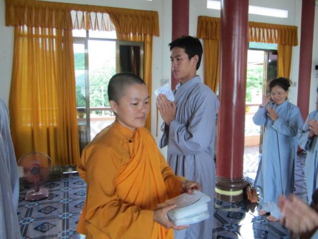 Khóa tu Bát Quan Trai tại tịnh xá Ngọc Sơn