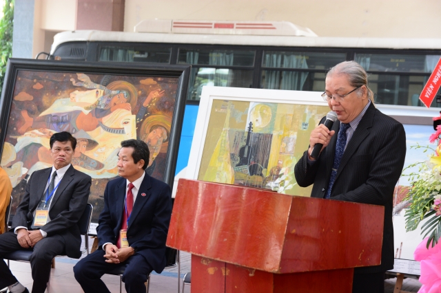 TP. HCM: Khai mạc triển lãm tranh &quot;Đất nước, con người Việt Nam với Phật giáo&quot;