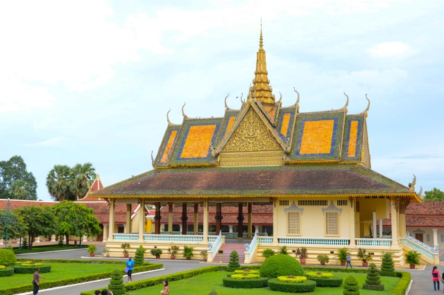Ấn tượng chuyến du lịch đón Vu Lan và từ thiện tai Campuchia