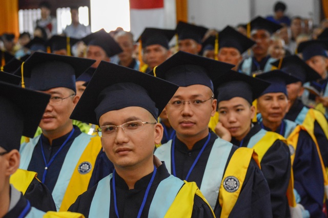 HVPGVN tại TP. HCM tổ chức lễ tốt nghiệp Cử nhân Phật học khóa VIII