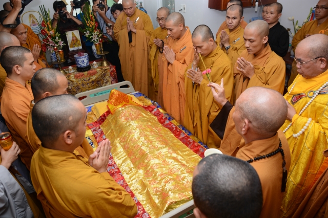 Lễ nhập Kim quan Hòa thượng Thích Đạt Đạo