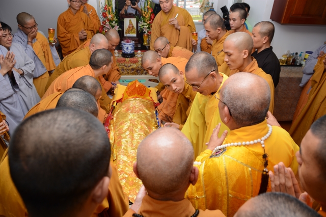 Lễ nhập Kim quan Hòa thượng Thích Đạt Đạo