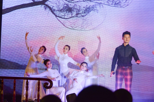 TP. HCM: Xúc động đêm thơ - nhạc tưởng niệm thi sĩ Bùi Giáng