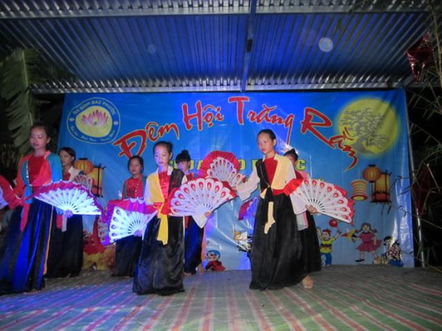 “Đêm hội trăng rằm” ở chùa Bảo Phước