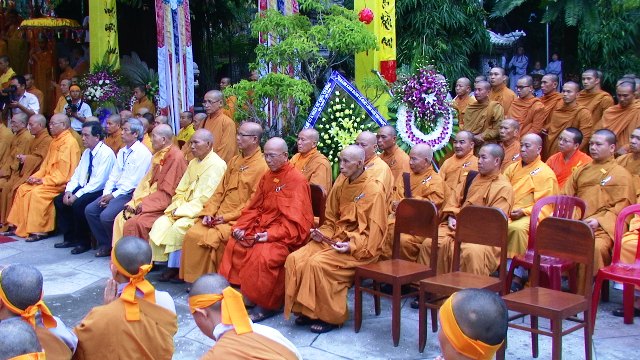 Khánh Hòa: Lễ tưởng niệm và cung tống kim quan cố Trưởng lão HT.Thích Chí Tín nhập bảo tháp