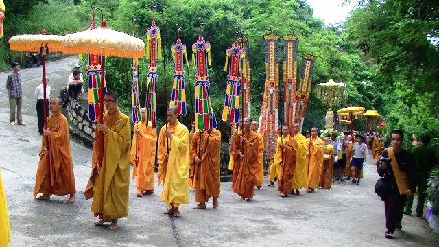 Khánh Hòa: Lễ tưởng niệm và cung tống kim quan cố Trưởng lão HT.Thích Chí Tín nhập bảo tháp