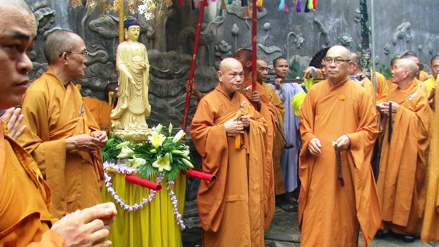 Khánh Hòa: Lễ tưởng niệm và cung tống kim quan cố Trưởng lão HT.Thích Chí Tín nhập bảo tháp