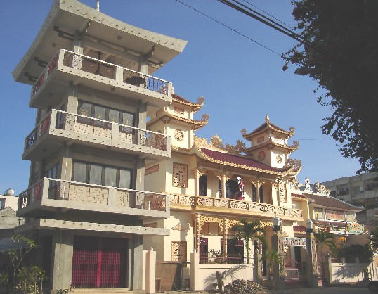 Nha Trang: Chùa Linh Thứu trang nghiêm lễ Khánh đản Bồ-tát Quán Thế Âm