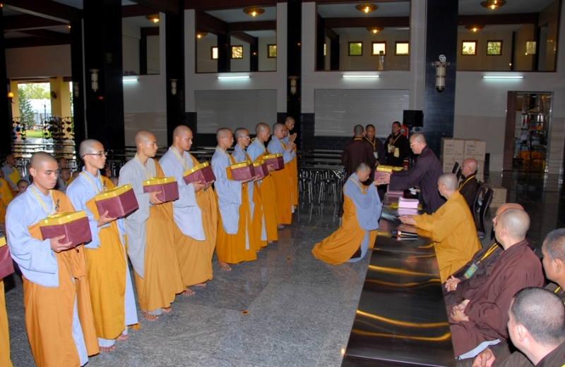 Đại giới đàn Quảng Đức: Lễ phát thưởng cho các vị Sa Di ưu tú