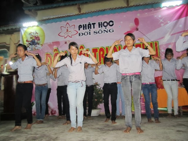 Phật Học Đời Sống tổ chức trung thu tại chùa Hưng Mỹ - Quảng Nam